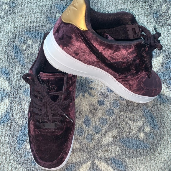 nike air force 1 burgundy velvet 